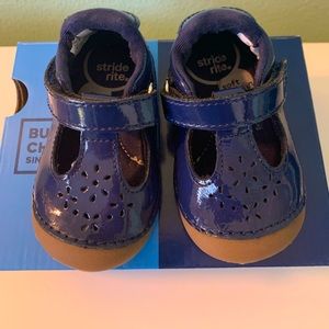 Stride Rite navy patent leather Mary Janes